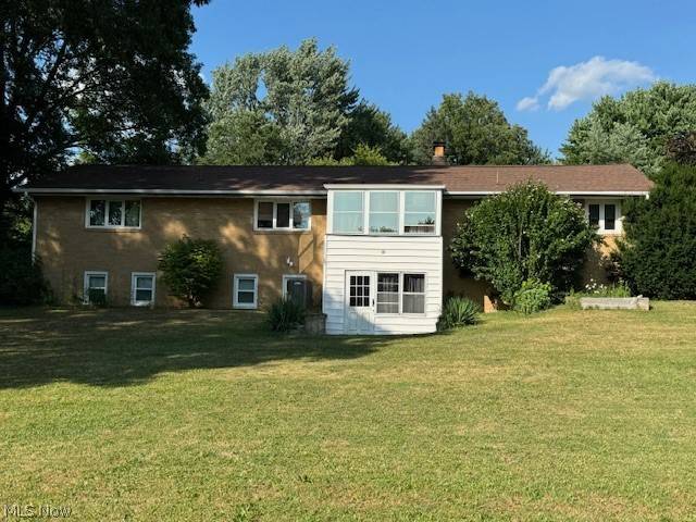 Warren, OH 44484,919 Shady LN NE