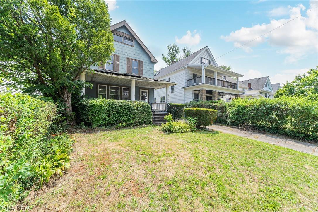 Cleveland Heights, OH 44118,2185 Rexwood RD