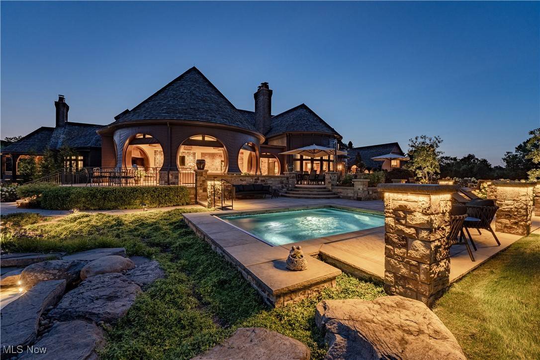 Hunting Valley, OH 44022,2875 Chagrin River RD