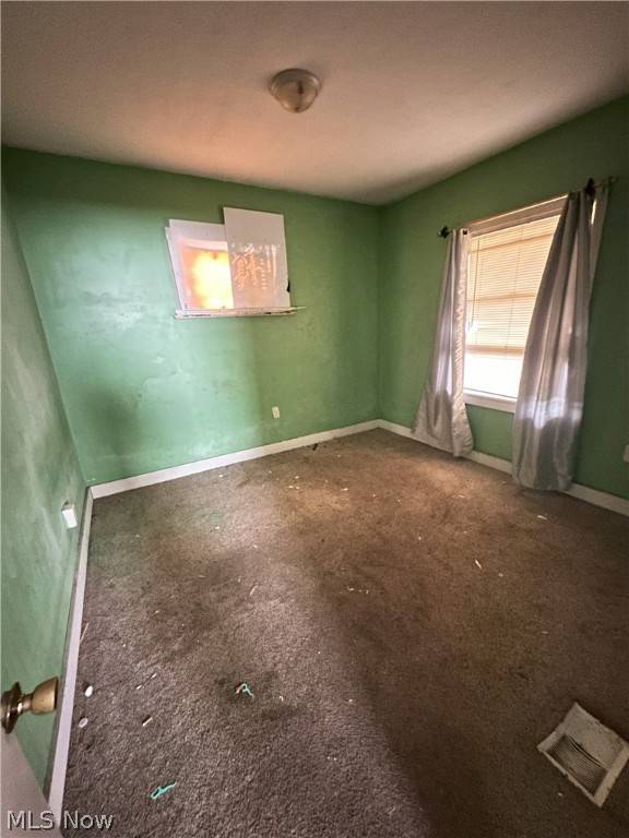 Cleveland, OH 44105,12406 Holborn AVE