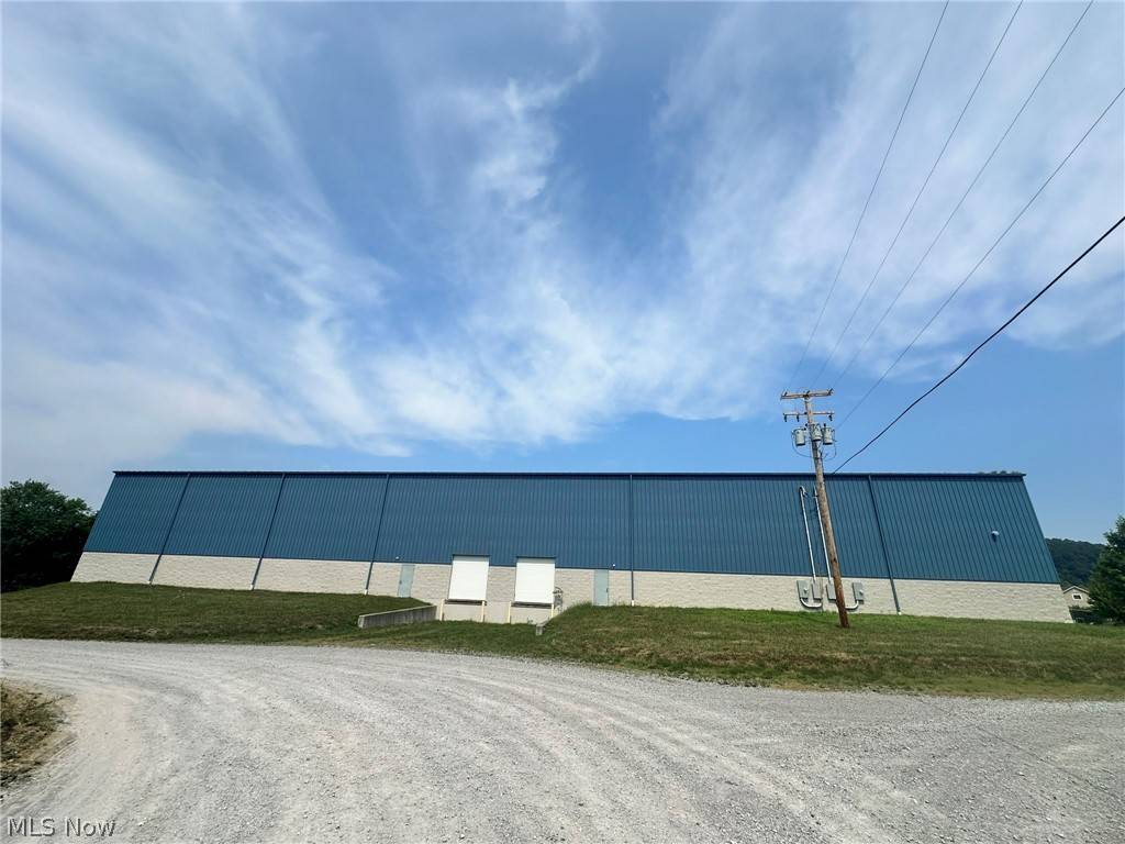 Chester, WV 26034,200 8th