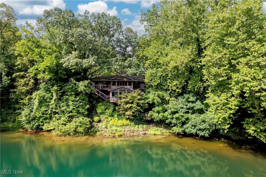 Wooster, OH 44691,1525 Hemlock DR