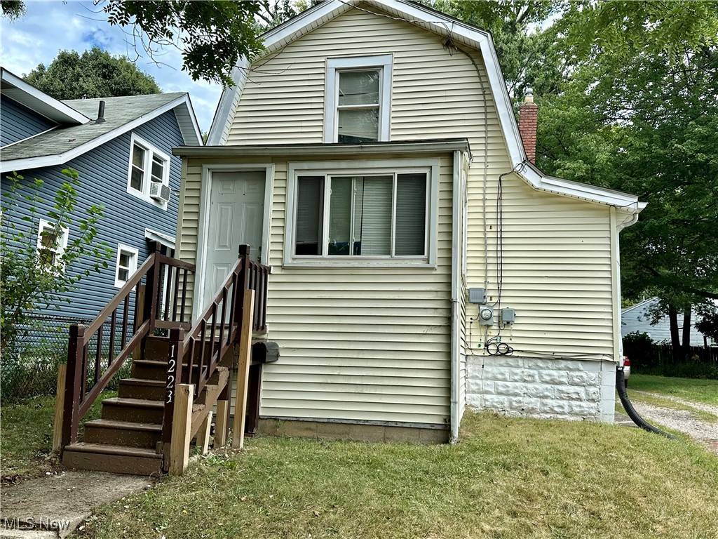 Akron, OH 44301,1223 Atwood AVE