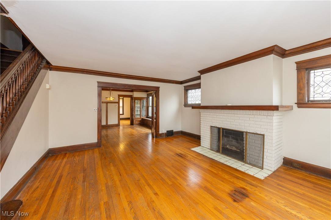 Cleveland Heights, OH 44106,2572 - 2574 Mayfield RD