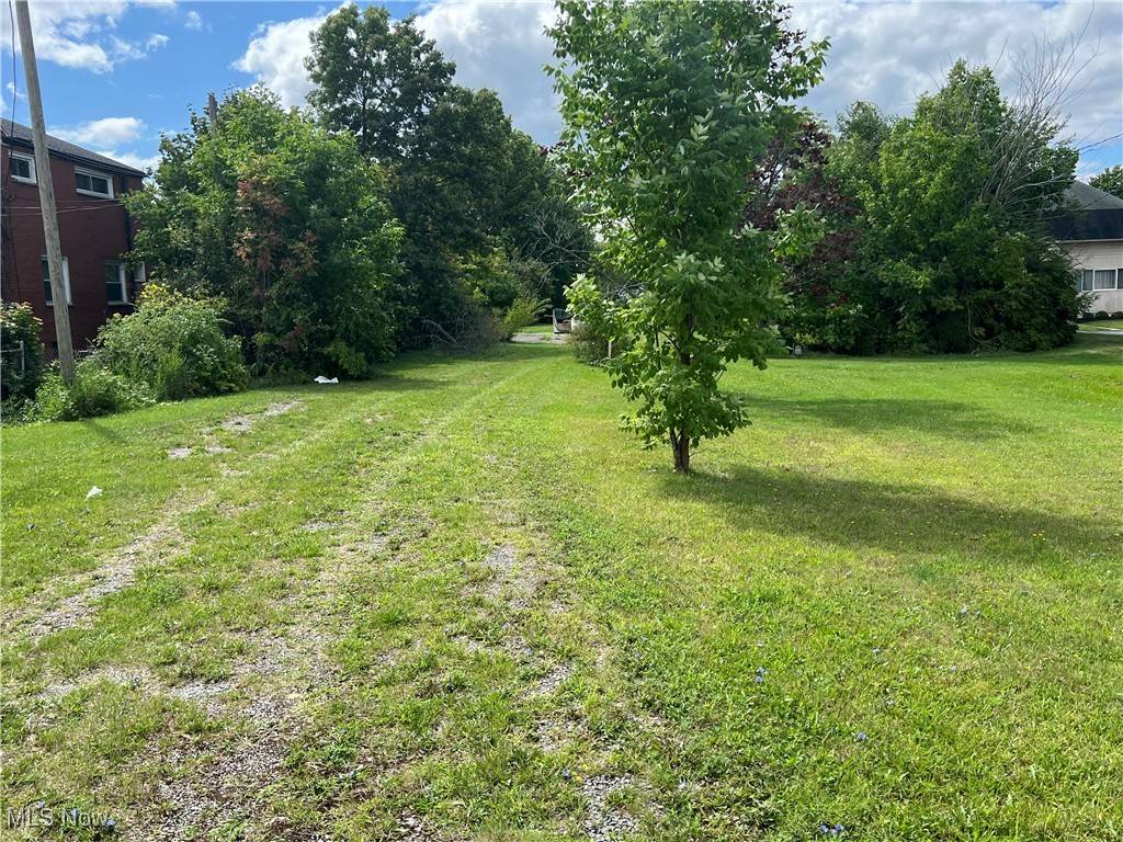 Austintown, OH 44515,5677 Mahoning AVE