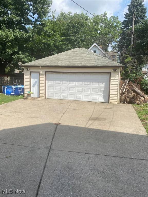 Cleveland, OH 44105,6921 Harvard AVE