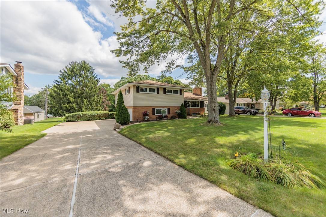 Cuyahoga Falls, OH 44223,2359 Hoffman RD