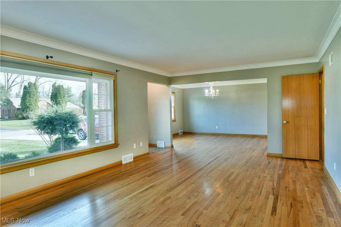 Warren, OH 44483,823 Wildwood DR NE