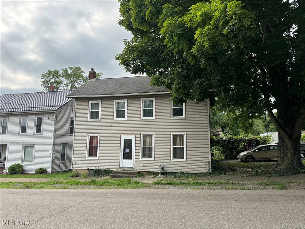 Fredericksburg, OH 44627,172 E Clay ST