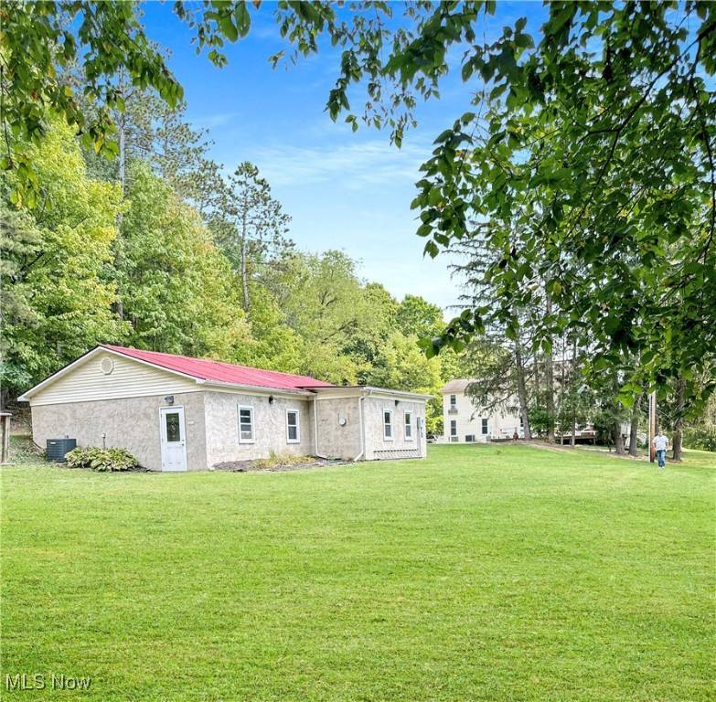 Amsterdam, OH 43903,5696 Steubenville RD SE