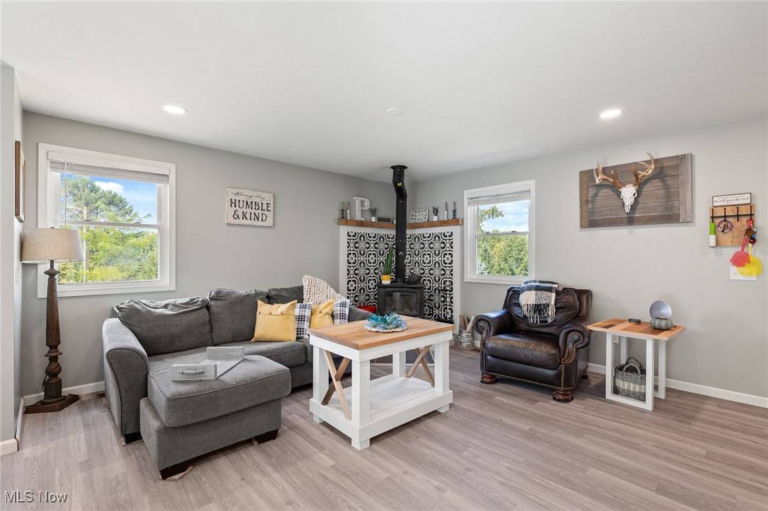 Sullivan, OH 44880,701 Township Road 350