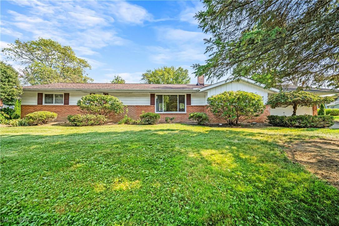 Mayfield Village, OH 44143,657 Meadowood DR