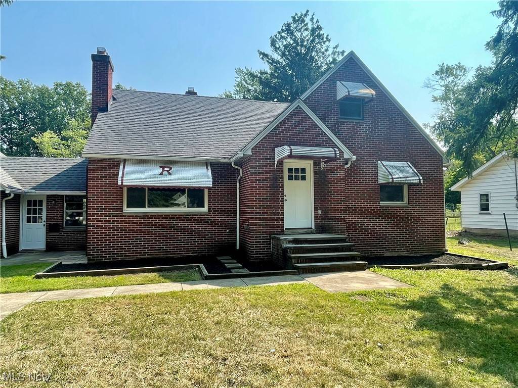Seven Hills, OH 44131,6447 Crossview RD