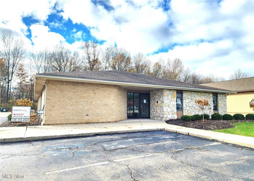 Wadsworth, OH 44281,1218 High ST