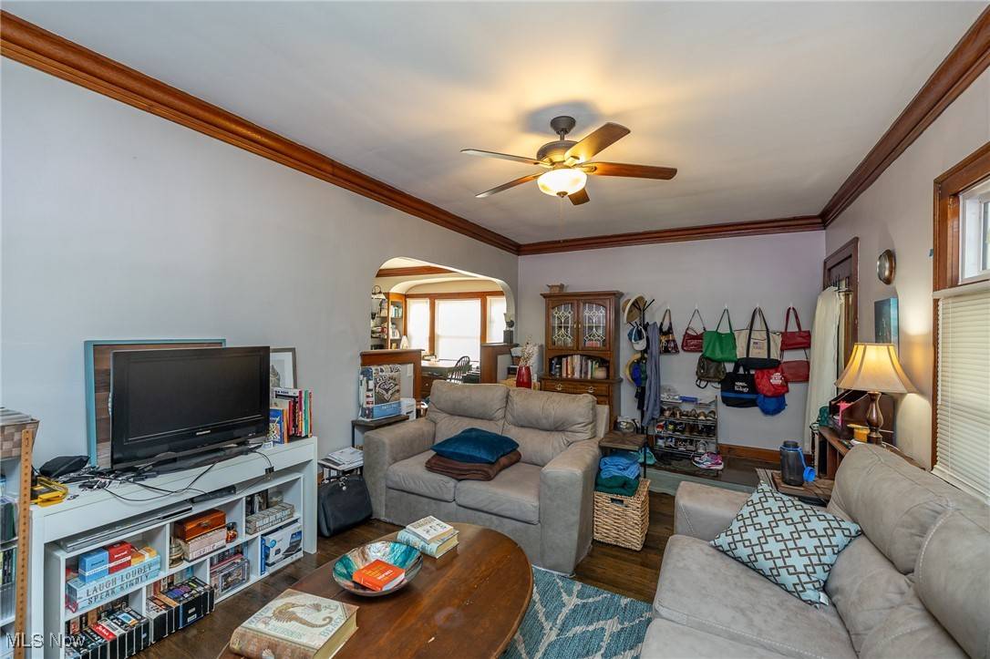 Cleveland, OH 44111,3369 W 123rd ST
