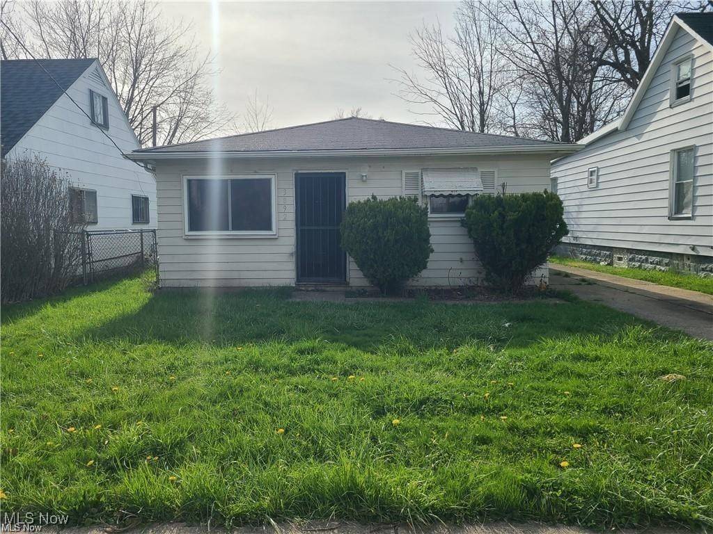 Cleveland, OH 44128,3892 E 143rd ST