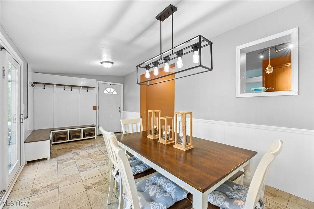 Akron, OH 44312,886 Shadybrook DR