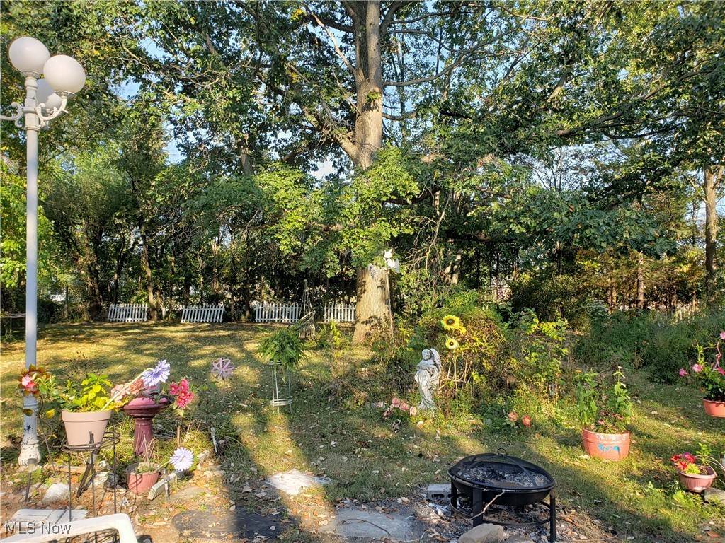 Wellington, OH 44090,203 Forest ST