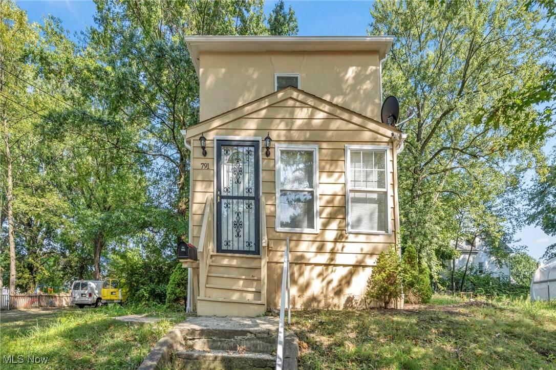Akron, OH 44311,791 Allyn ST