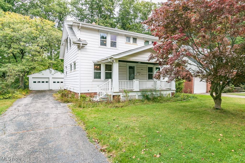 South Euclid, OH 44121,4513 Emerson RD