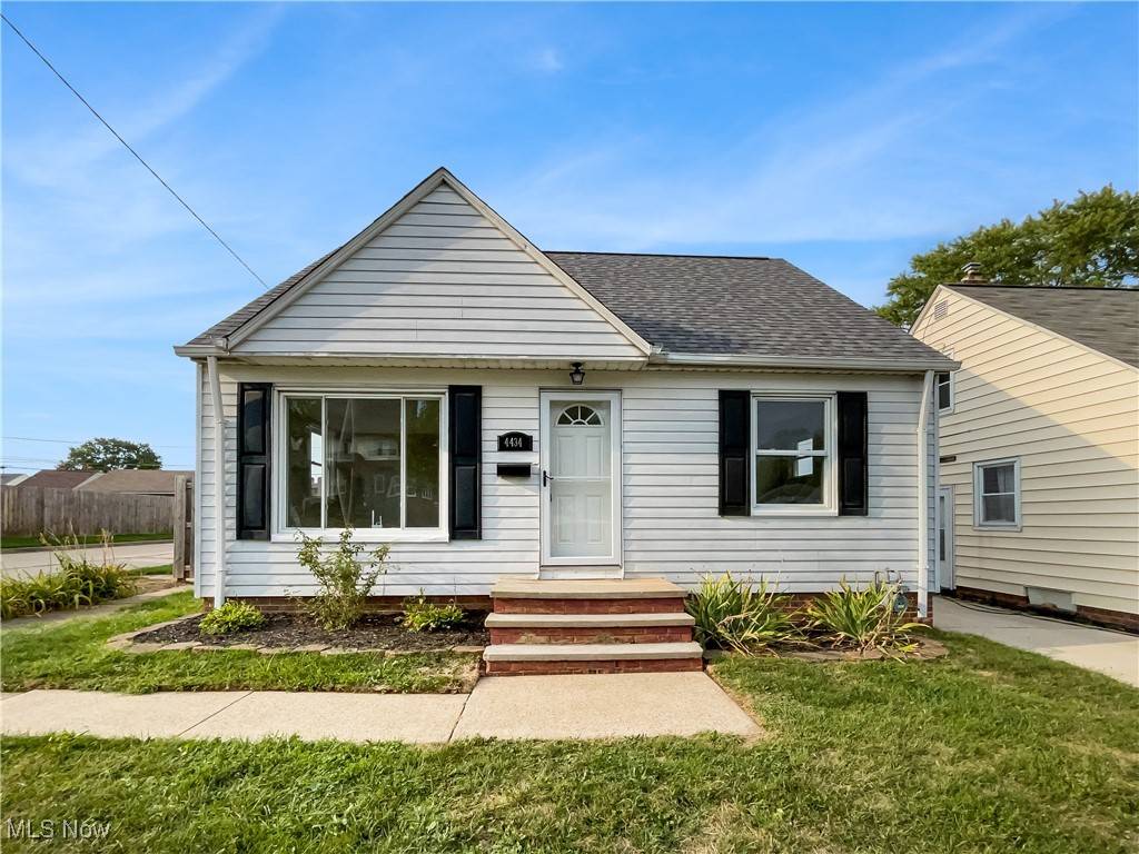 Cleveland, OH 44134,4434 Lincoln AVE