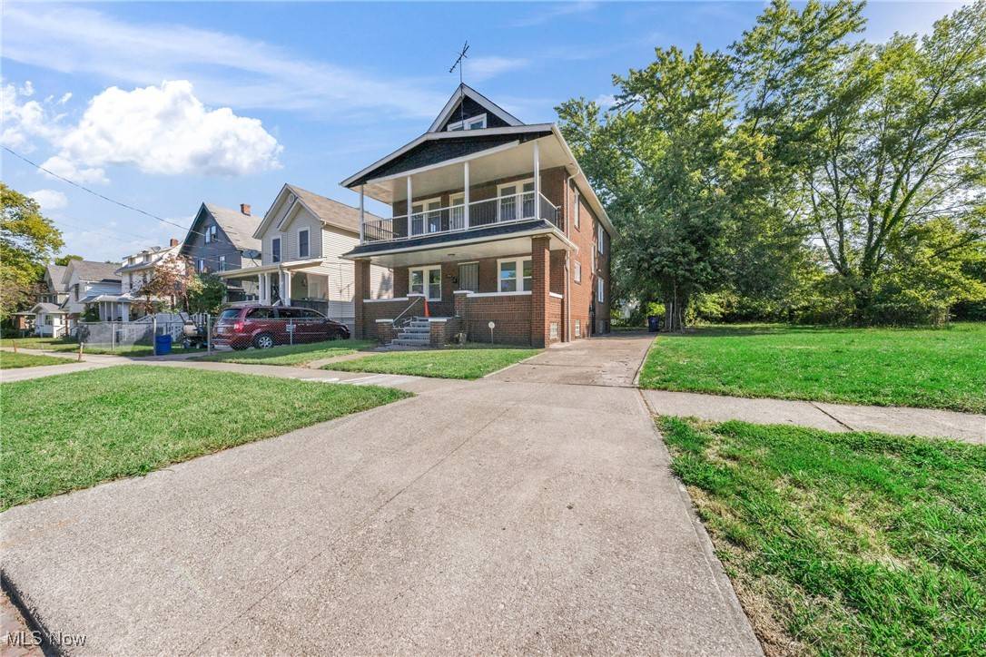 Cleveland, OH 44110,793 E 156th ST