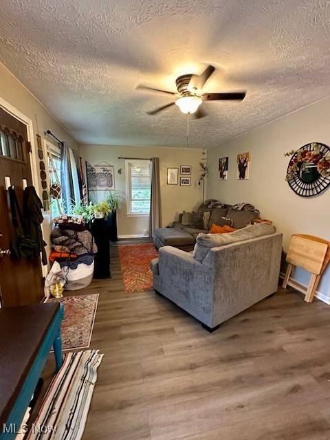 Akron, OH 44312,1900 Springfield Lake BLVD