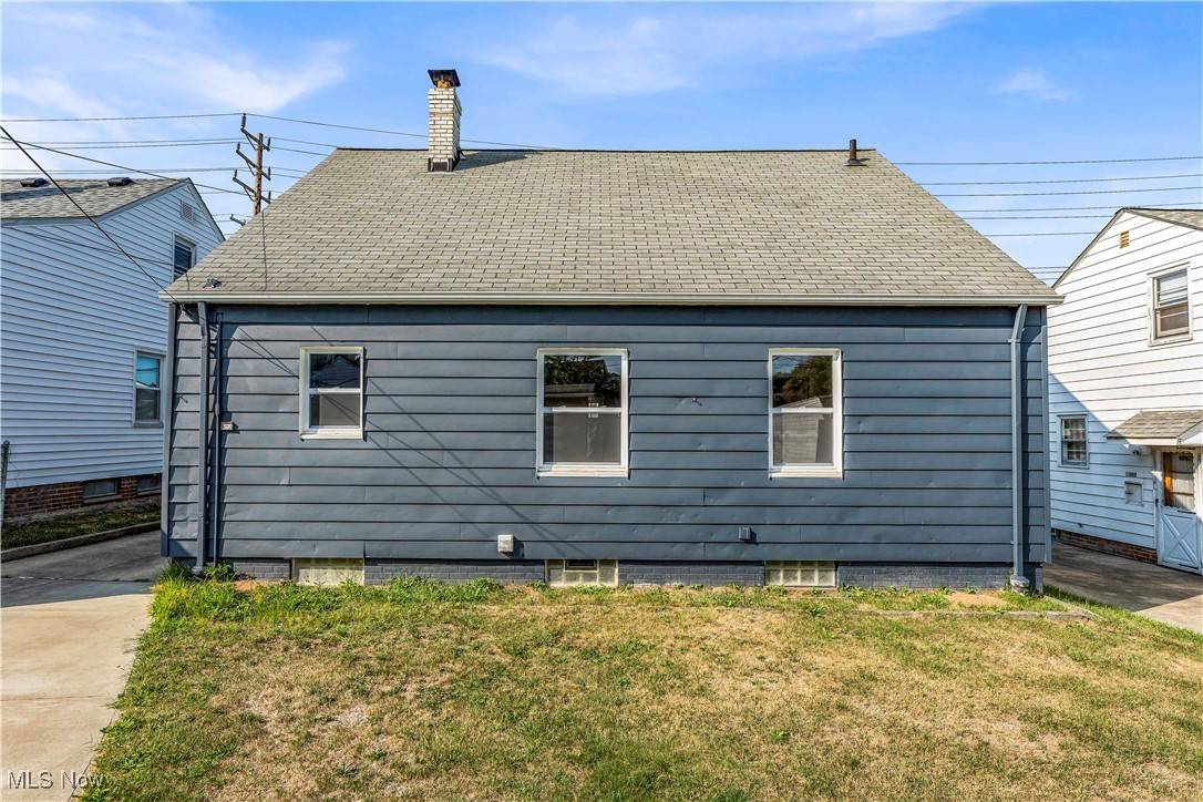Garfield Heights, OH 44125,10924 Mccracken RD