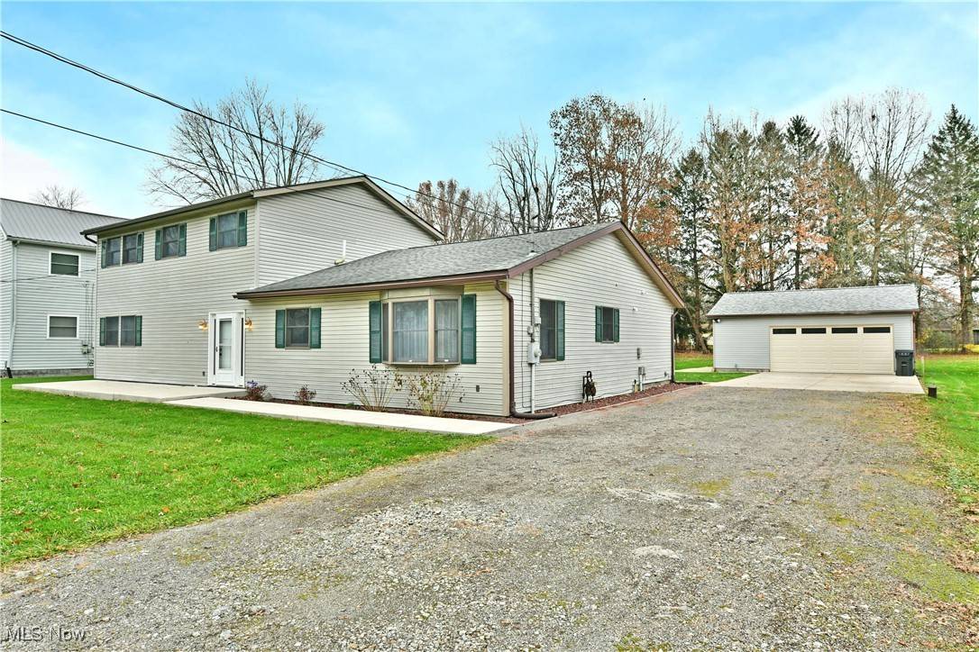 Warren, OH 44484,936 Rosegarden DR NE