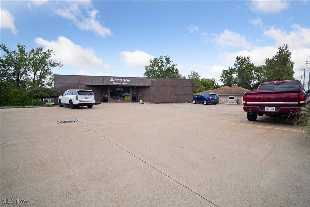North Ridgeville, OH 44039,34100 Center Ridge RD #B