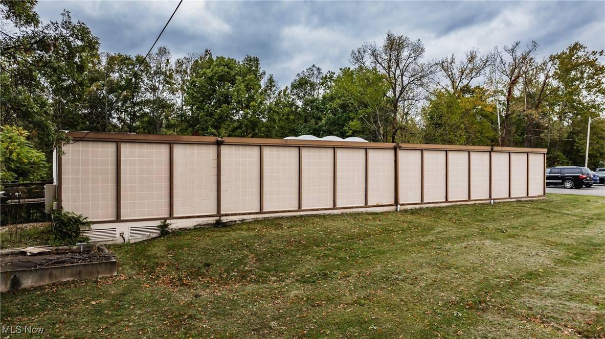 Parkersburg, WV 26104,12905 Emerson AVE
