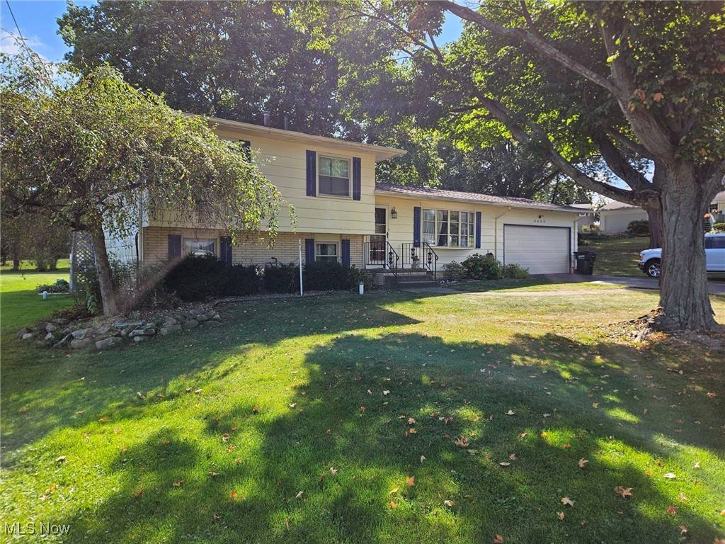 Louisville, OH 44641,6860 Beridge ST