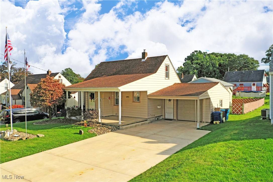 Struthers, OH 44471,144 Helena DR