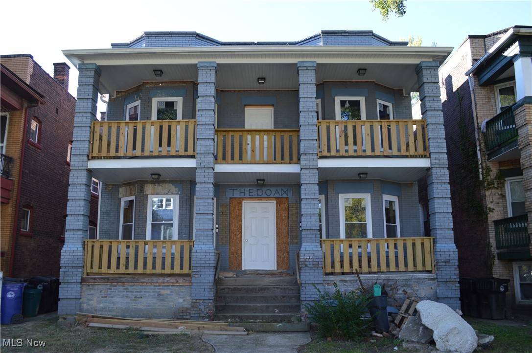 Cleveland, OH 44108,10226 Kempton AVE