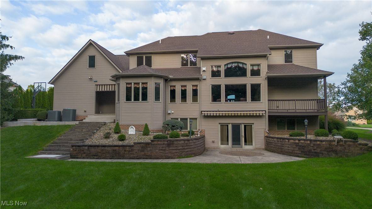 Brecksville, OH 44141,5562 Ridgewood LN