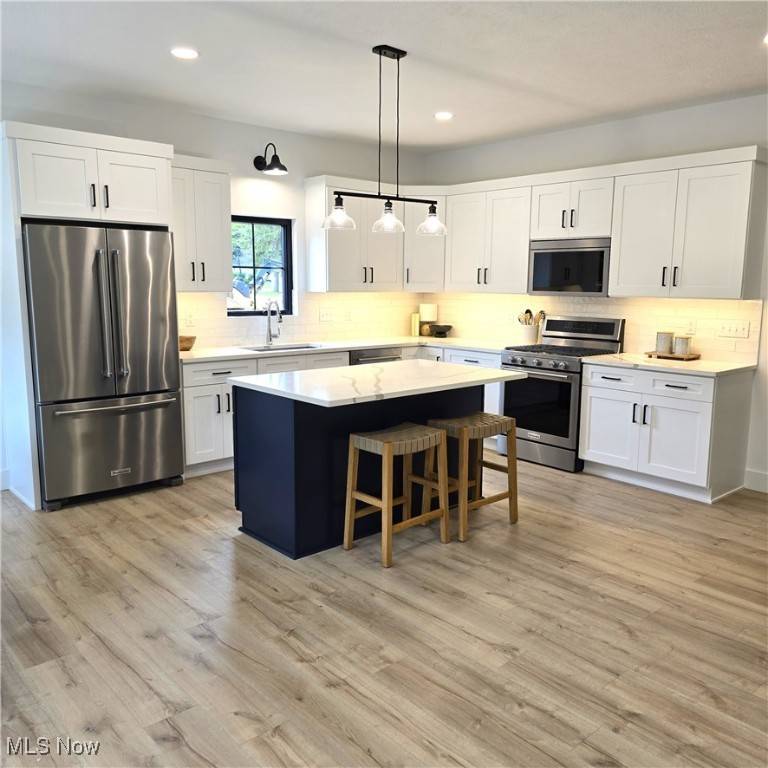 Middleburg Heights, OH 44130,6728 Benedict DR