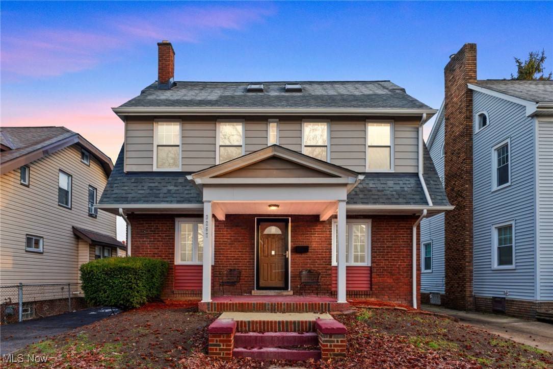 Cleveland, OH 44118,3267 Yorkshire RD