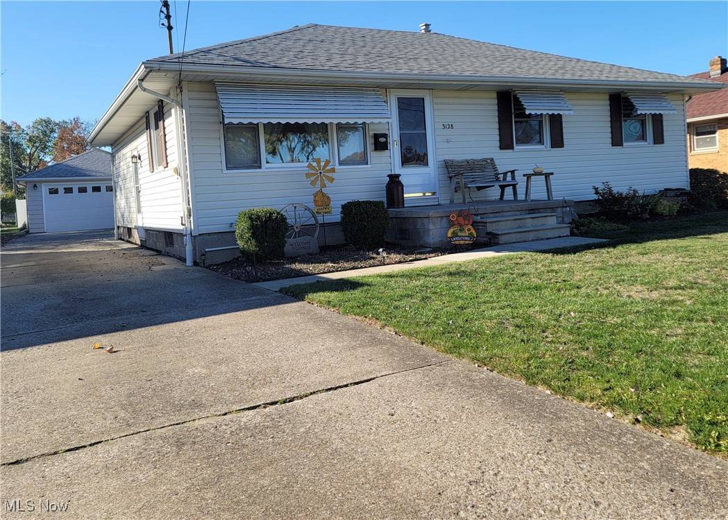 Lorain, OH 44052,3128 Chris AVE