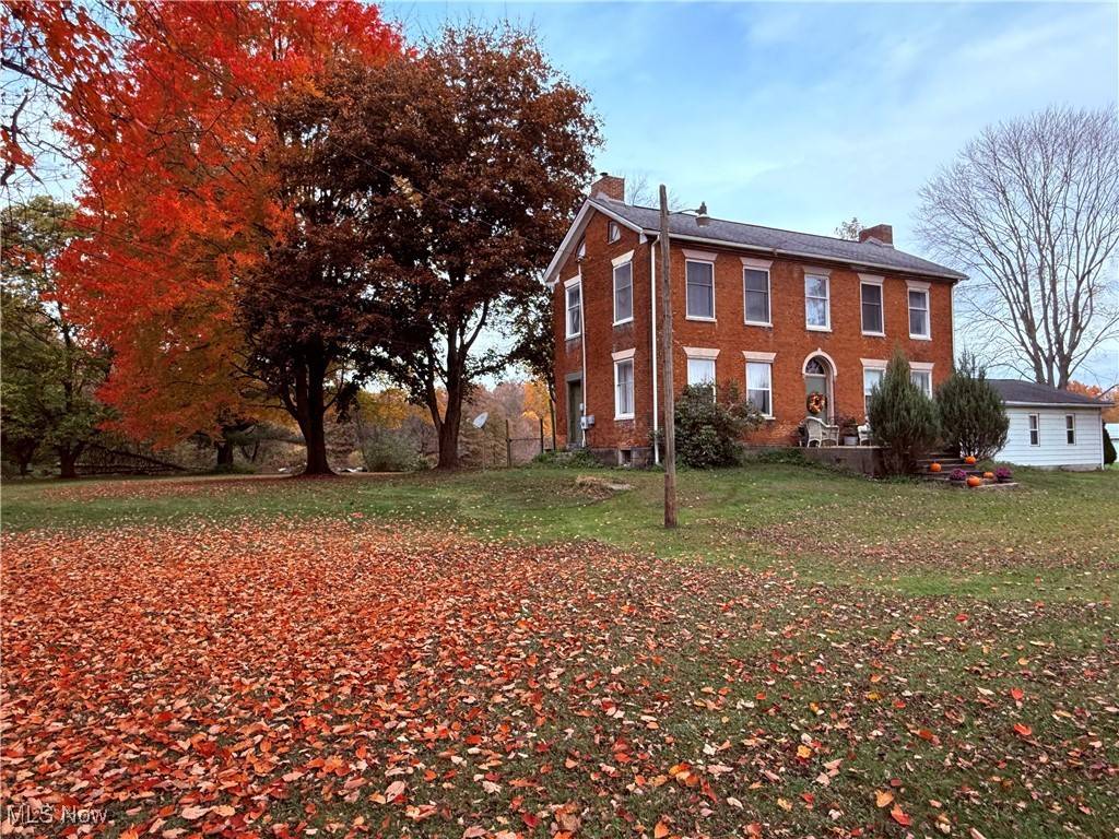 Leavittsburg, OH 44430,749 Benedict Leavitt RD