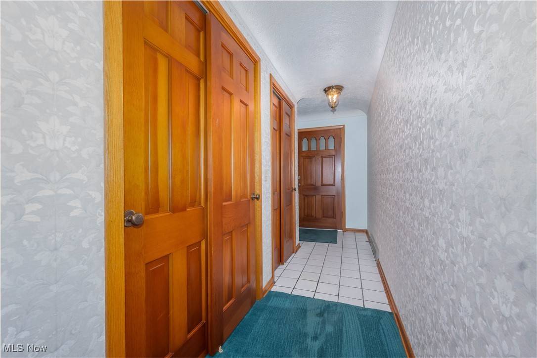 North Canton, OH 44720,1916 Amarillo RD NW