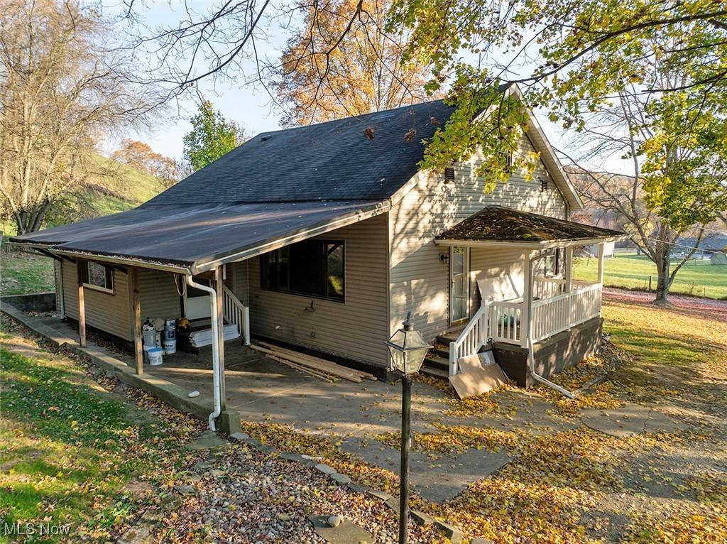 New Philadelphia, OH 44663,2432 Valley View LN