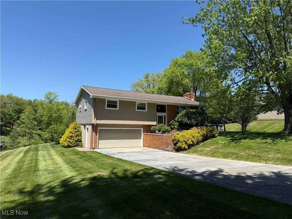 Lake Milton, OH 44429,16520 Timberlane DR