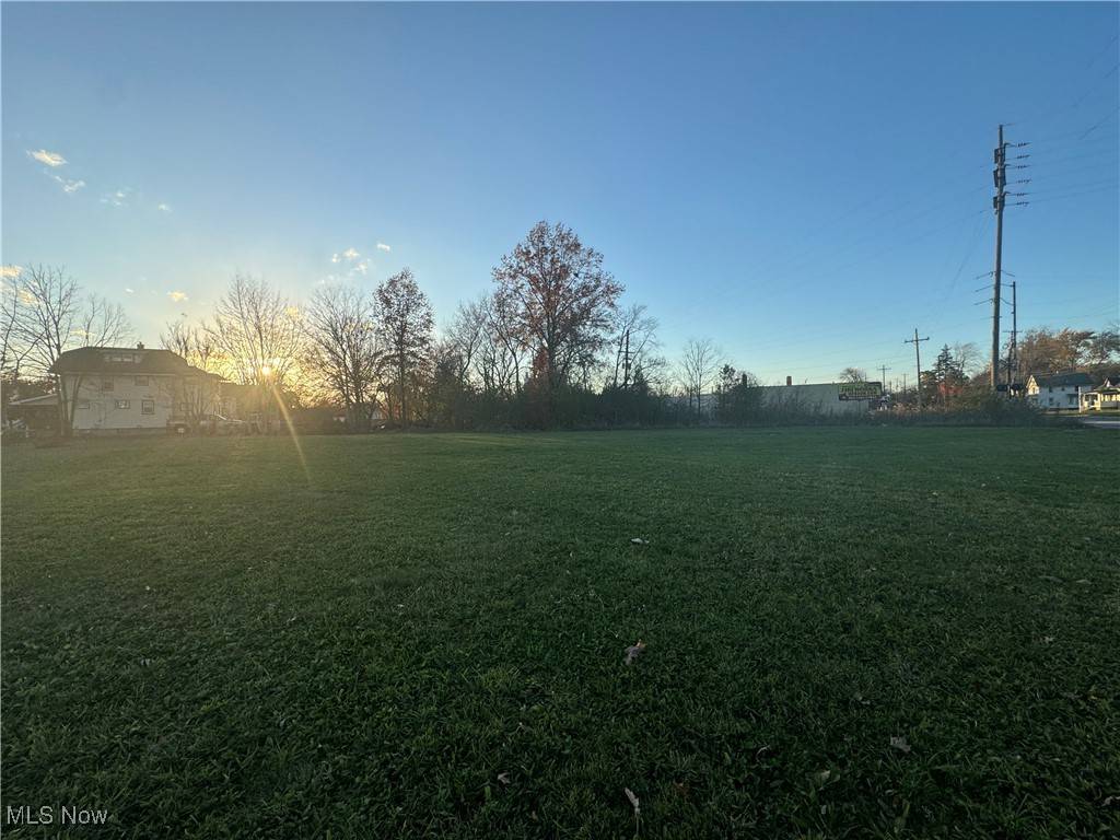 Warren, OH 44485,1021 Parkman RD NW