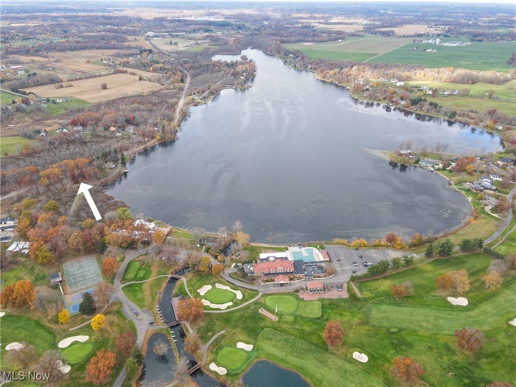 Hartville, OH 44632,11 West DR