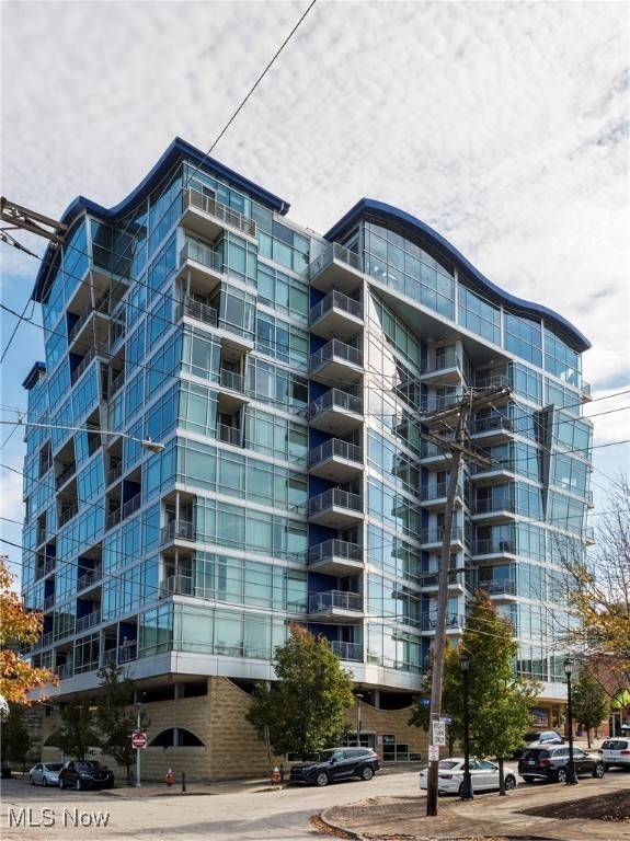 Cleveland, OH 44113,1237 Washington AVE #503