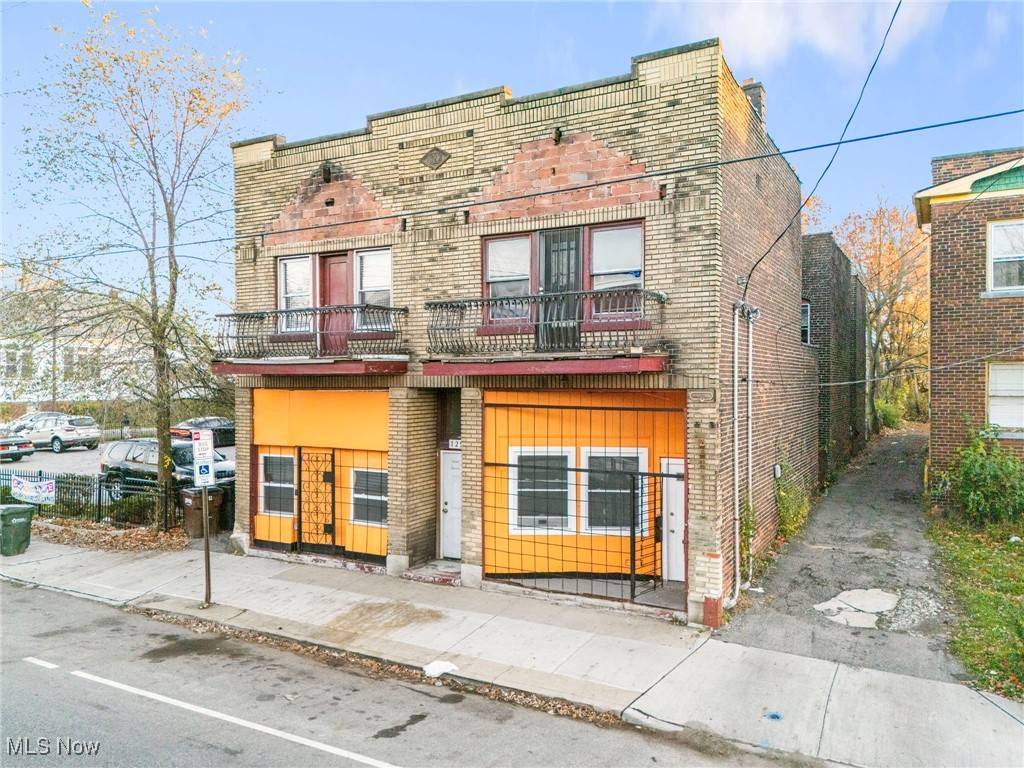 Cleveland, OH 44105,12526 Union AVE