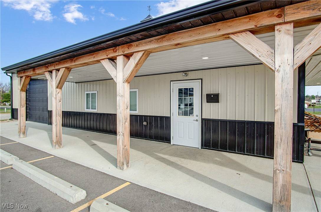 Frazeysburg, OH 43822,268 W 3rd ST