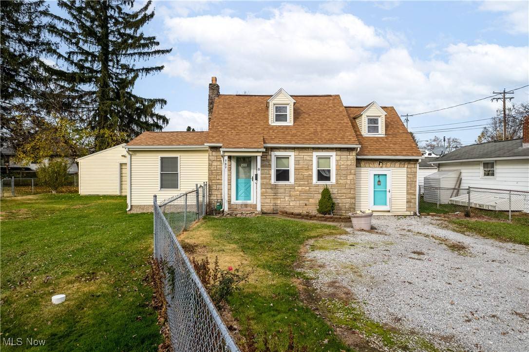 Akron, OH 44314,989 Winston ST