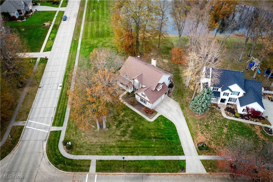 Avon Lake, OH 44012,32980 Canterbury RD