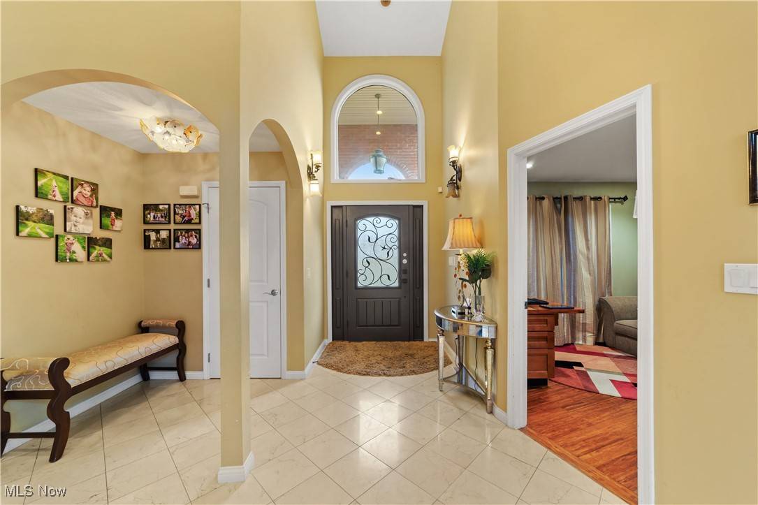 Beachwood, OH 44122,2255 Halcyon RD